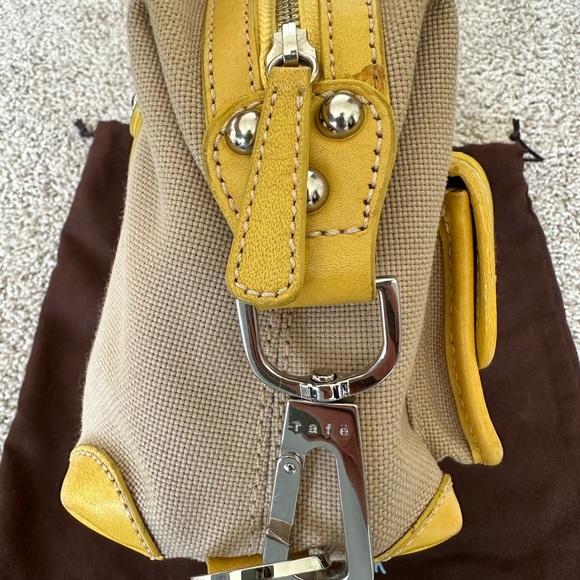 Cream and Yellow Tote with Gold Hardware - Picture 4 of 9